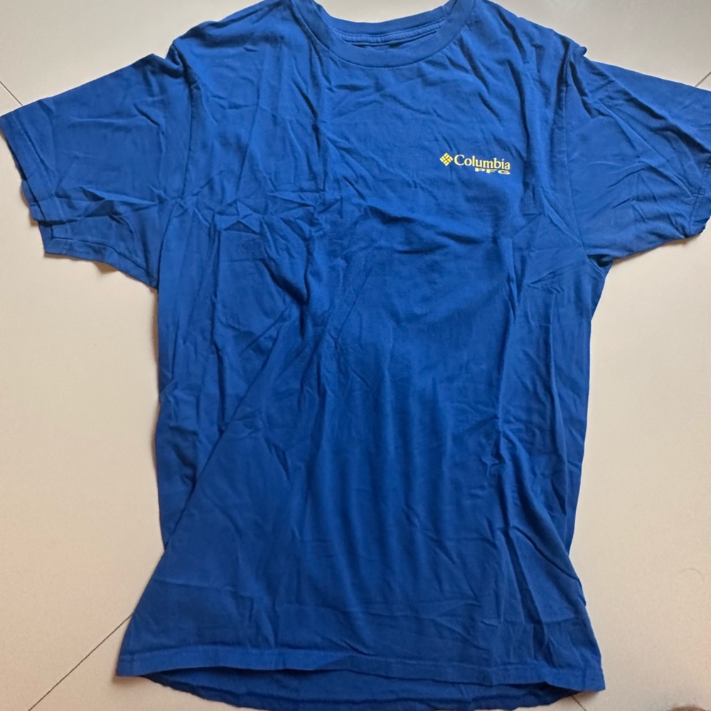 columbia men’s shirt size medium